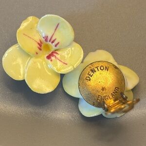 Beautiful vintage signed Denton England clip on earrings!!